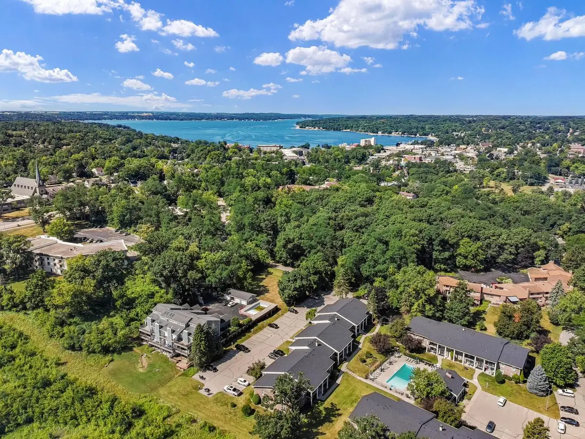 110 Hank Jay DRIVE #E, Lake Geneva, WI 53147 - #1