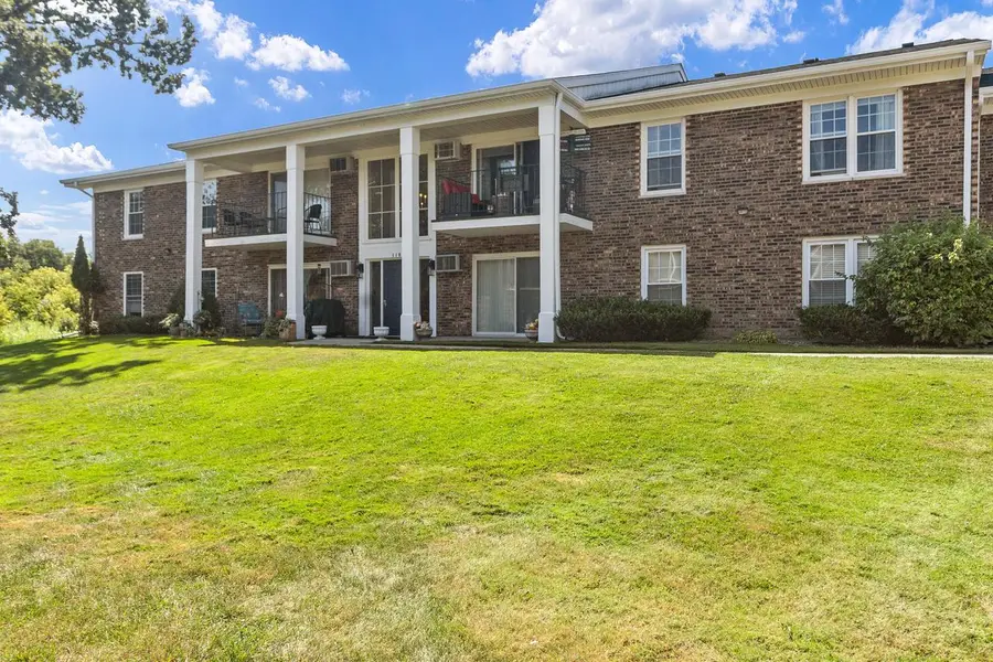 110 Hank Jay DRIVE #E, Lake Geneva, WI 53147 - #2
