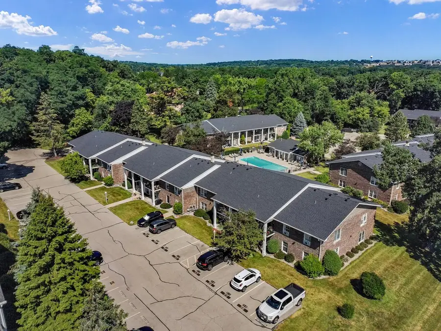 110 Hank Jay DRIVE #E, Lake Geneva, WI 53147 - #3