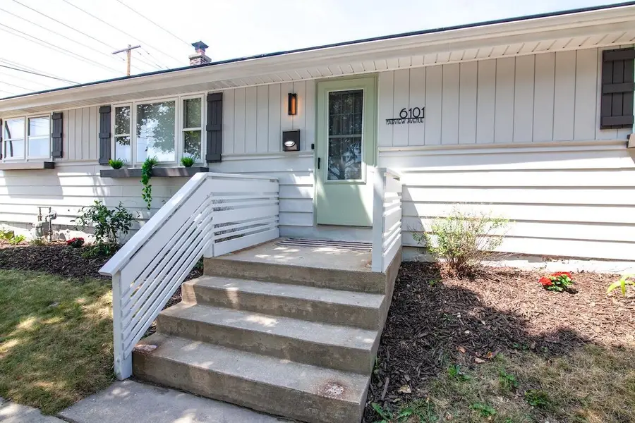 6101 W Fairview AVENUE, Milwaukee, WI 53213 - #2