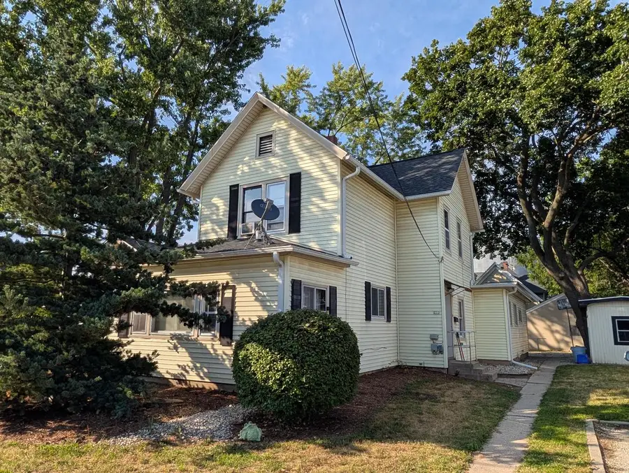 248 W Chestnut STREET #516 Kendall St, Burlington, WI 53105 - #3
