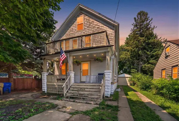 6522 28th AVENUE, Kenosha, WI 53143