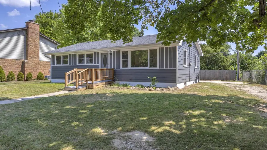 636 Giddings AVENUE, Sheboygan Falls, WI 53085 - #2