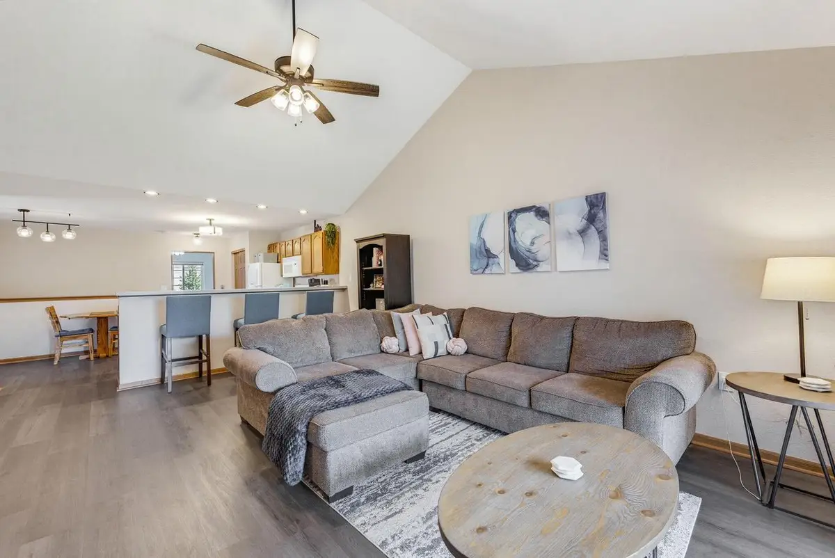 6080 S Crosswinds DRIVE #4, Cudahy, WI 53110 - #1