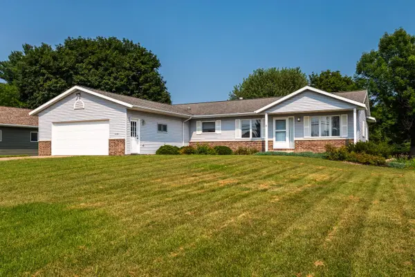 2608 Lakeshore DRIVE, La Crosse, WI 54603