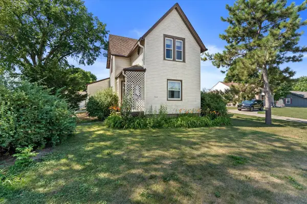 1111 W Oakwood ROAD, Oak Creek, WI 53154