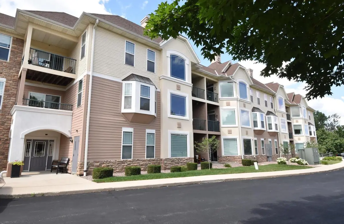N74W13737 Appleton AVENUE #316, Menomonee Falls, WI 53051 - #1
