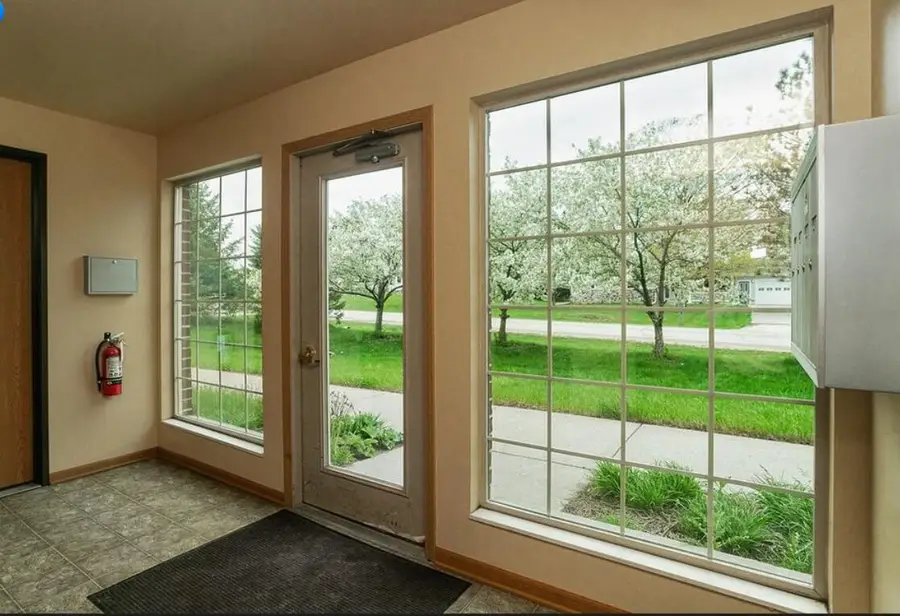 W1060 Marietta AVENUE #114, Ixonia, WI 53036 - #2