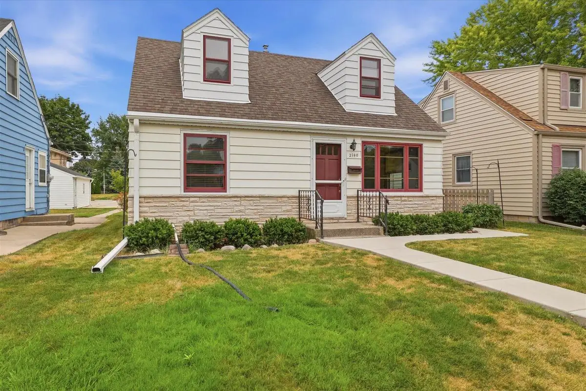 2140 S 109th STREET, West Allis, WI 53227 - #1