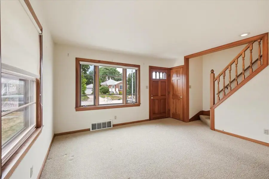 2140 S 109th STREET, West Allis, WI 53227 - #2