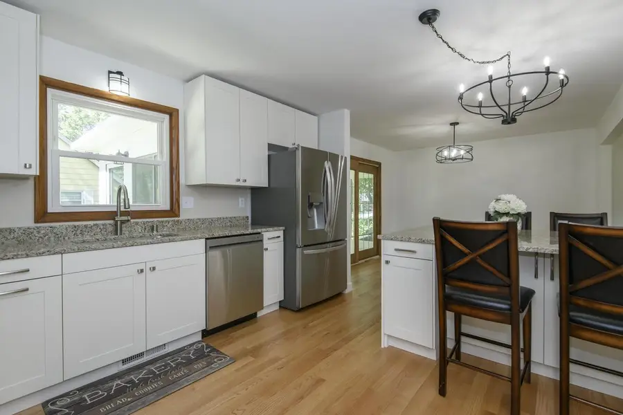 21300 Astolat DRIVE, Brookfield, WI 53045 - #3