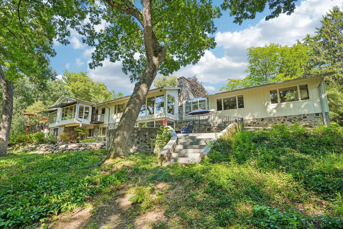 W335N5421 Wedgewood DRIVE, Nashotah, WI 53058 - #1