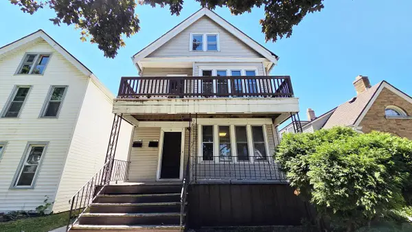 2207 S 11th STREET, Milwaukee, WI 53215
