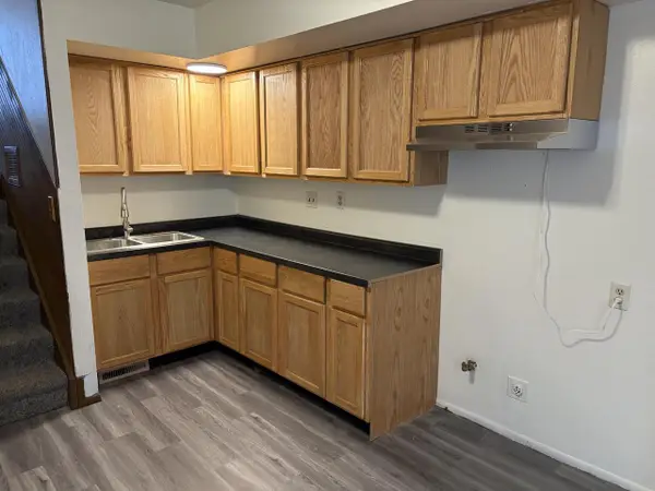 9011 N Swan ROAD #M, Milwaukee, WI 53224