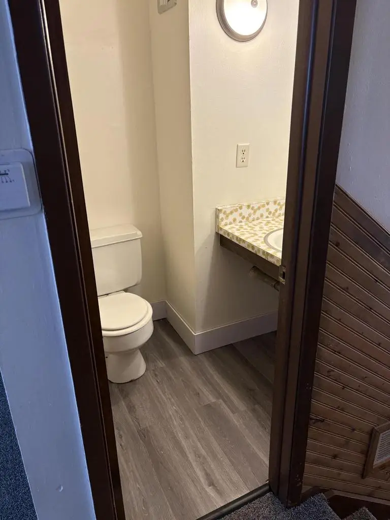 9011 N Swan ROAD #M, Milwaukee, WI 53224 - #3