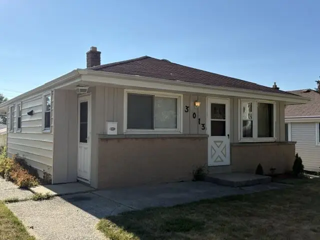 3013 S 95th STREET, West Allis, WI 53227 - #1