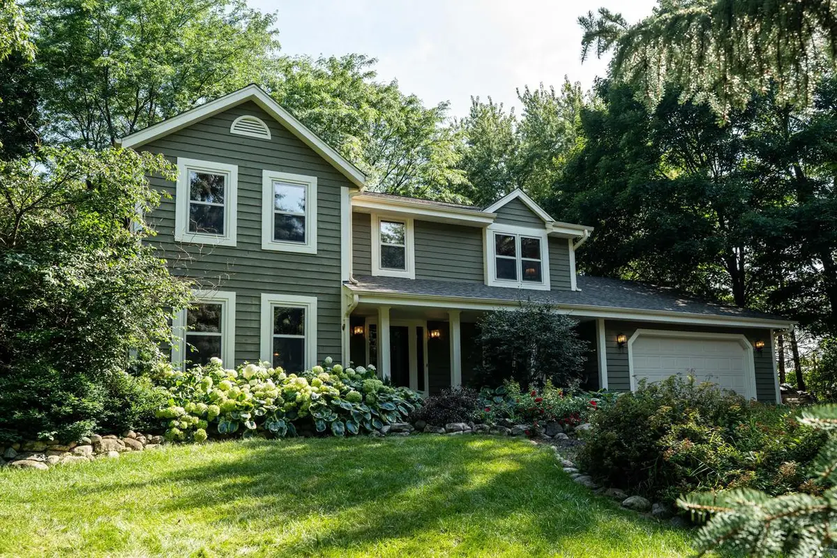 S24W27029 Apache PASS, Waukesha, WI 53188 - #1