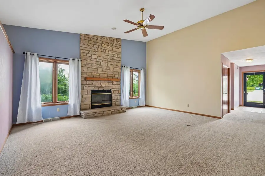 1224 Vogt DRIVE, West Bend, WI 53095 - #2