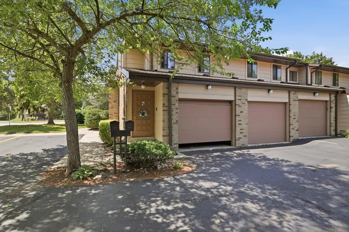 405 Cheviot Chase #1, Waukesha, WI 53186 - #1