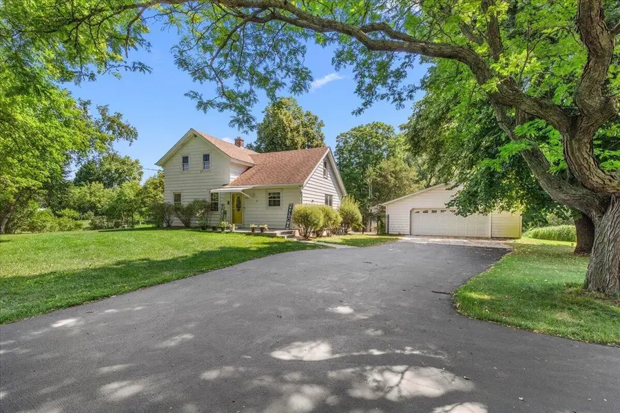 4942 S 18th AVENUE, West Bend, WI 53095 - #3
