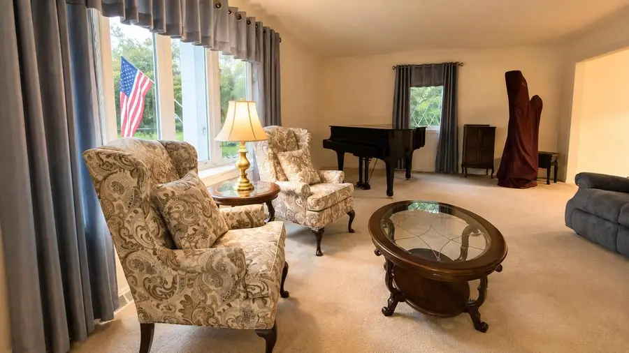 4707 S 81st STREET, Greenfield, WI 53220 - #2