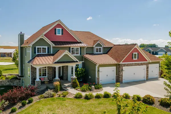 N6350 Tradewinds CIRCLE, Beaver Dam, WI 53916