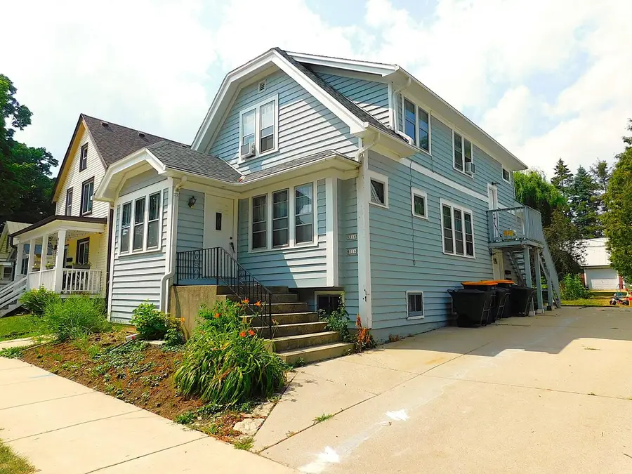 9316 W Mitchell STREET, West Allis, WI 53214 - #2