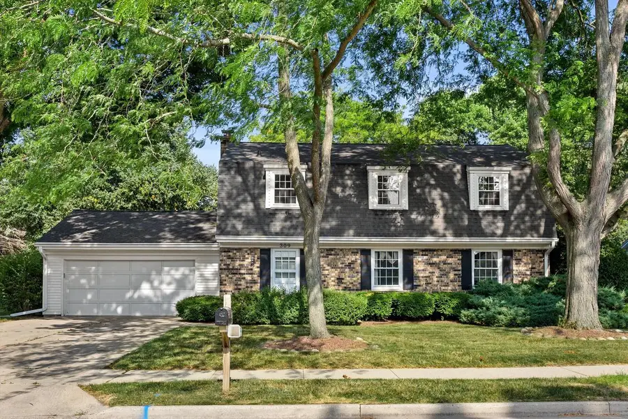 309 S University DRIVE, Waukesha, WI 53188 - #2