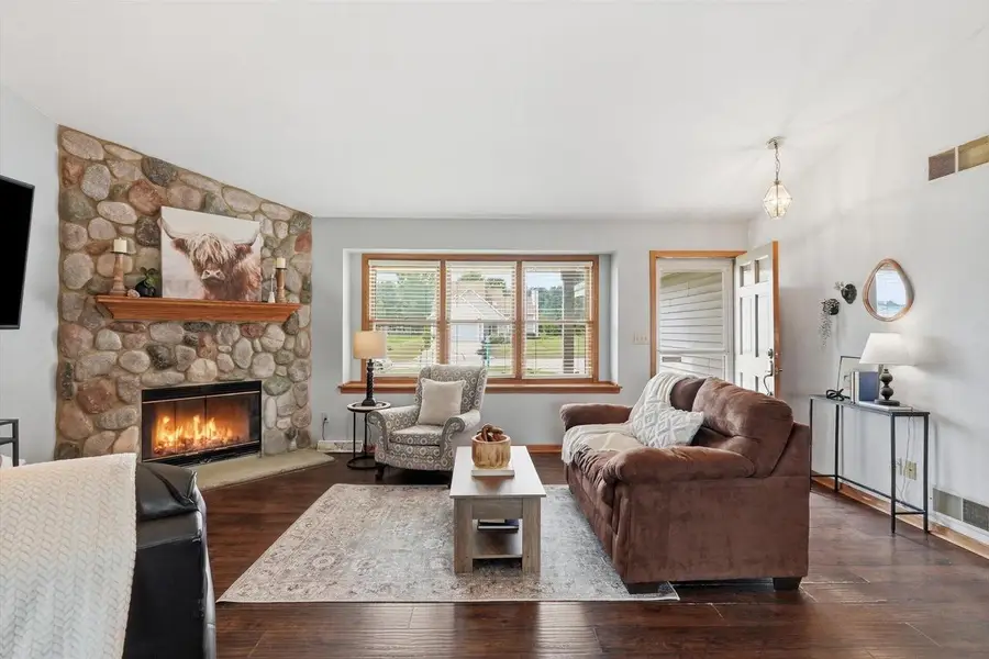 124 Small Farm ROAD, Mukwonago, WI 53149 - #3