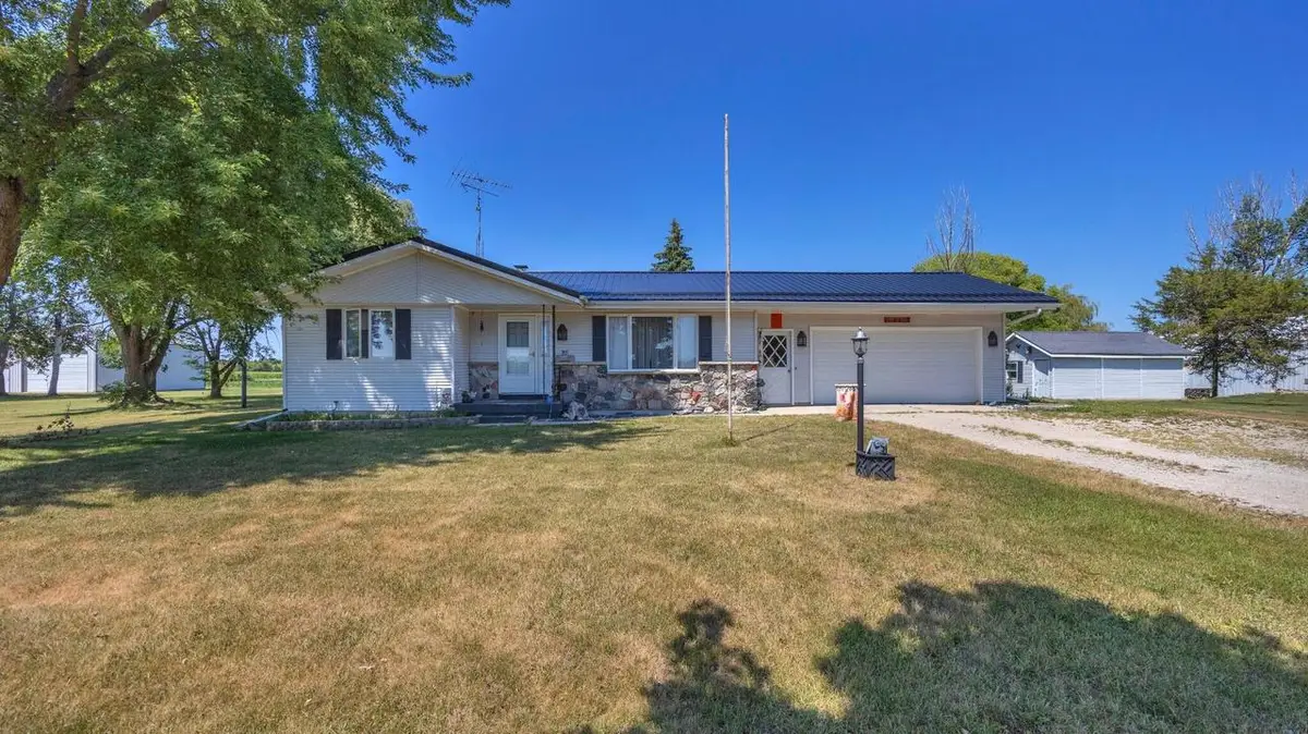 W6973 Kenyon ROAD, Oakfield, WI 53065 - #1
