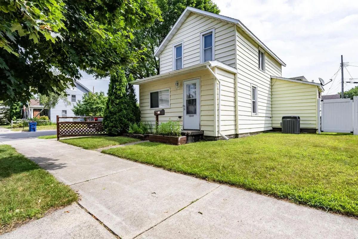 1501 10th STREET S, La Crosse, WI 54601 - #1