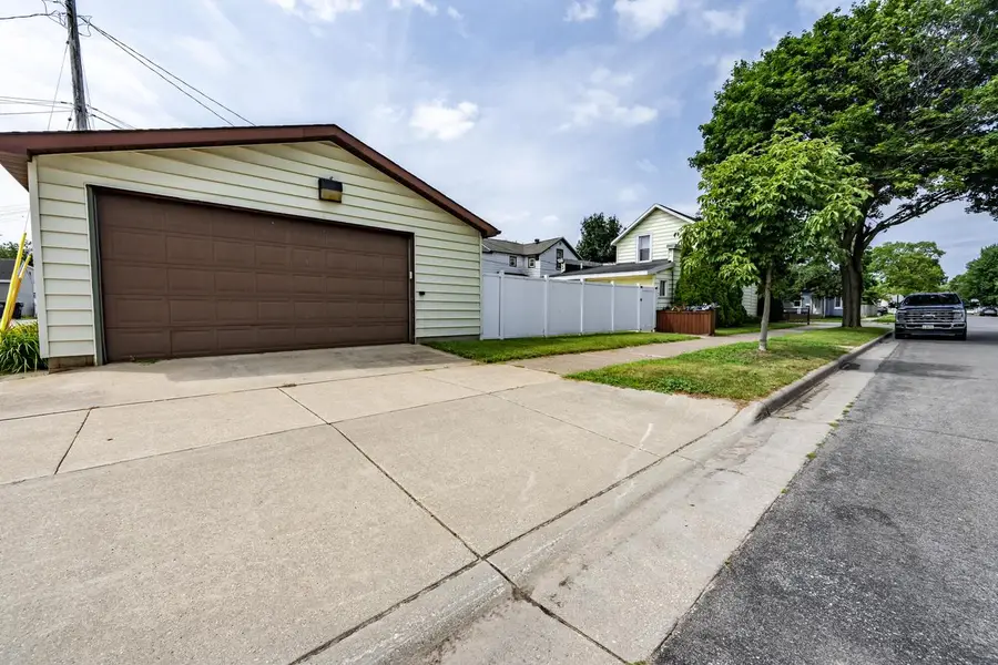 1501 10th STREET S, La Crosse, WI 54601 - #2