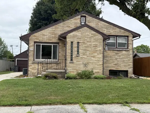 2712 S 10th STREET, Sheboygan, WI 53081