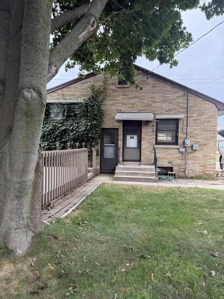 2712 S 10th STREET, Sheboygan, WI 53081 - #3