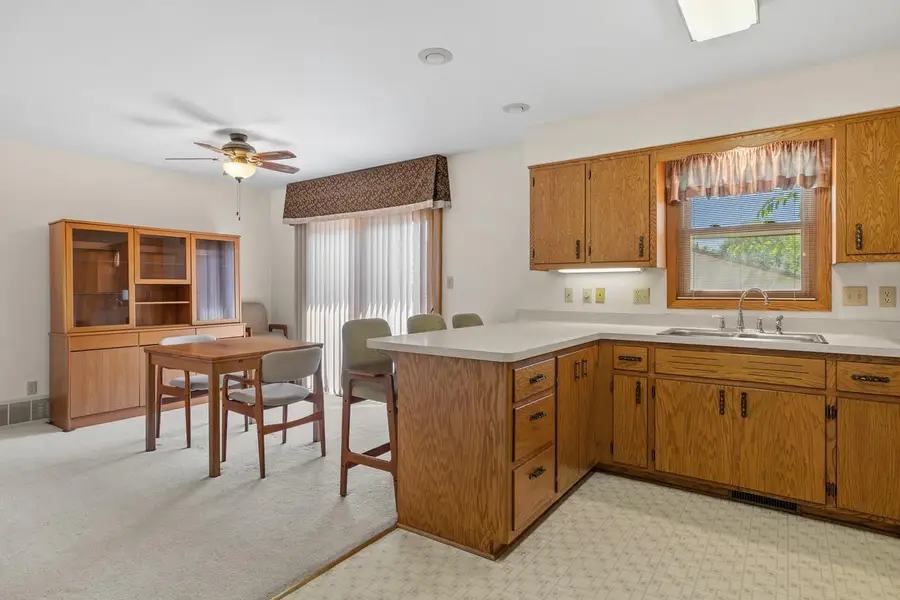29 Beth CIRCLE, Plymouth, WI 53073 - #3