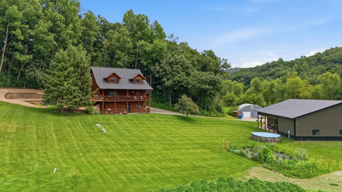 W16402 Malchaski LANE, Galesville, WI 54630 - #1