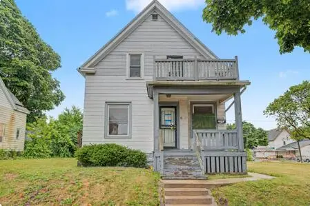 2910 N 17th STREET, Milwaukee, WI 53206