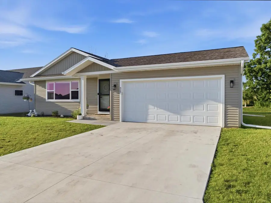 929 Sully WAY, Sheboygan Falls, WI 53085 - #2