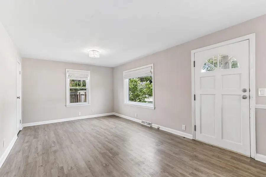 9035 W Morgan AVENUE, Milwaukee, WI 53228 - #3