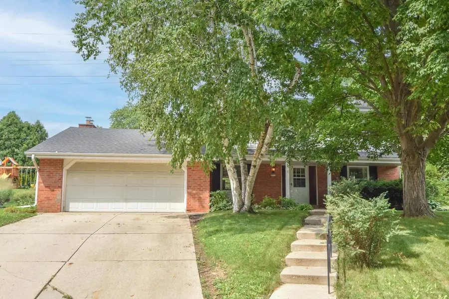 2751 N 118th STREET, Wauwatosa, WI 53222 - #2