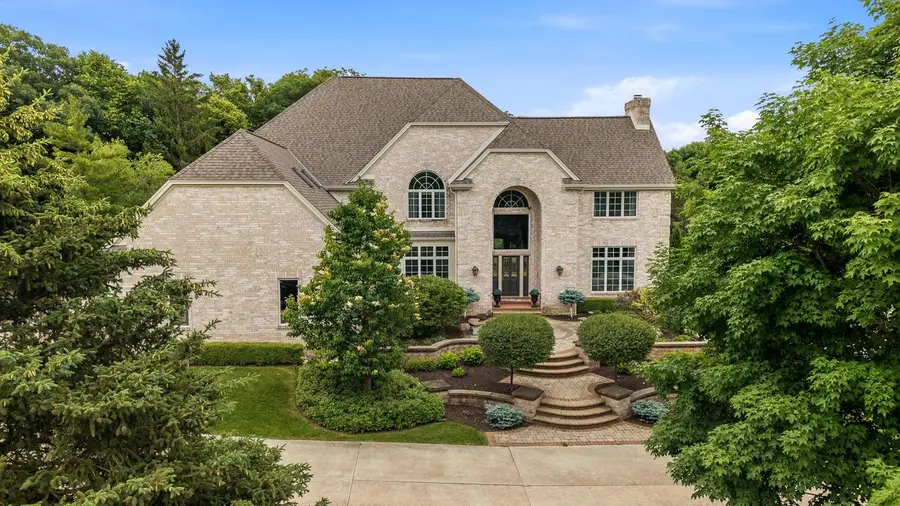 3230 Fordham COURT, Brookfield, WI 53005 - #2