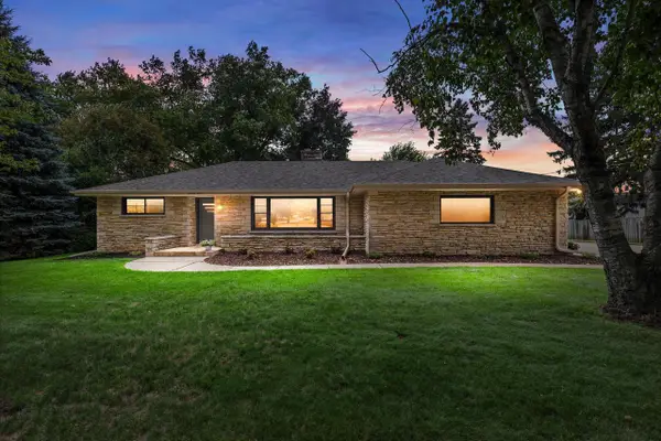 N61W23015 Silver Spring DRIVE, Sussex, WI 53089