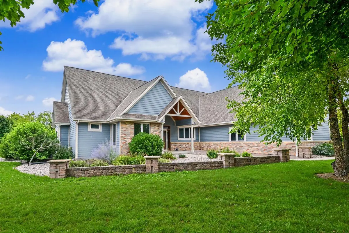 2635 Sunset ROAD, Port Washington, WI 53074 - #1