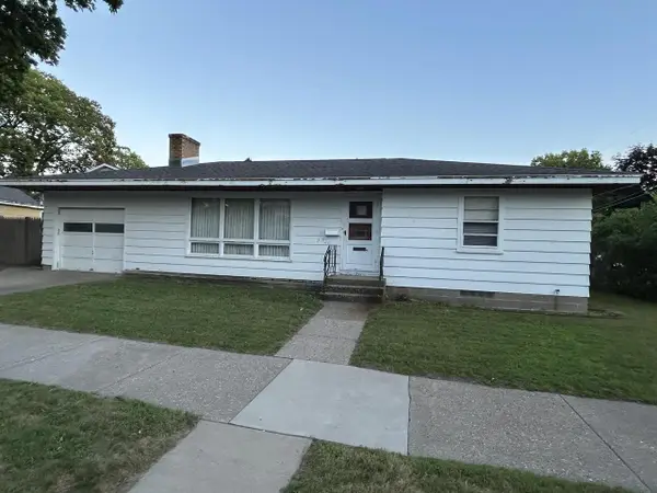 920 Zeisler St 731 10th St N STREET, La Crosse, WI 54601