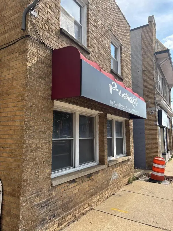 5112 W Center STREET, Milwaukee, WI 53210