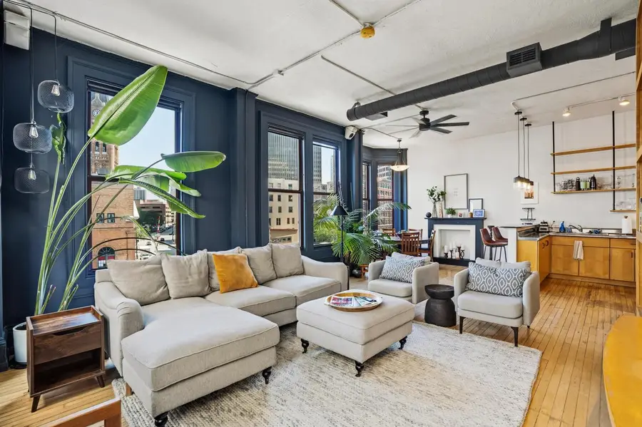 108 W Wells STREET #4A, Milwaukee, WI 53203 - #3