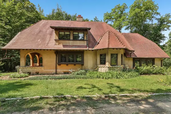 6789 N Elm Tree ROAD, Glendale, WI 53217