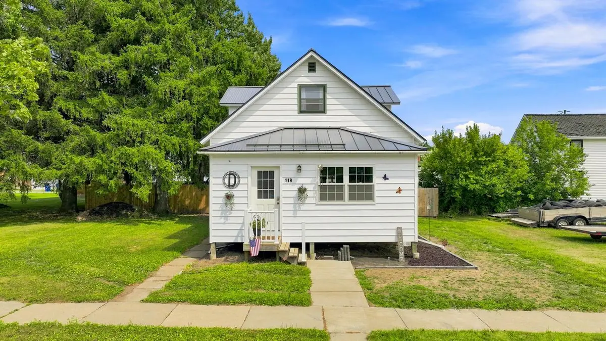 119 S Fourth AVENUE, Edgar, WI 54426 - #1