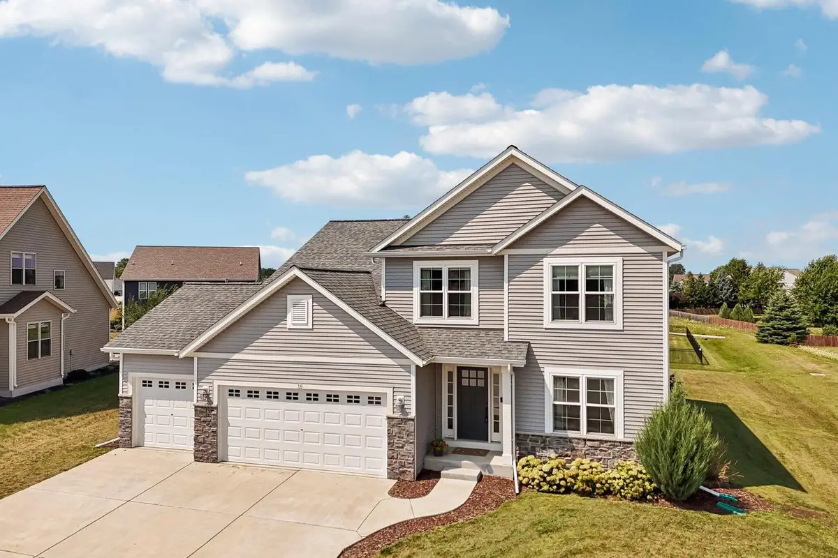 74 Weston Ridge ROAD, Oconomowoc, WI 53066 - #1
