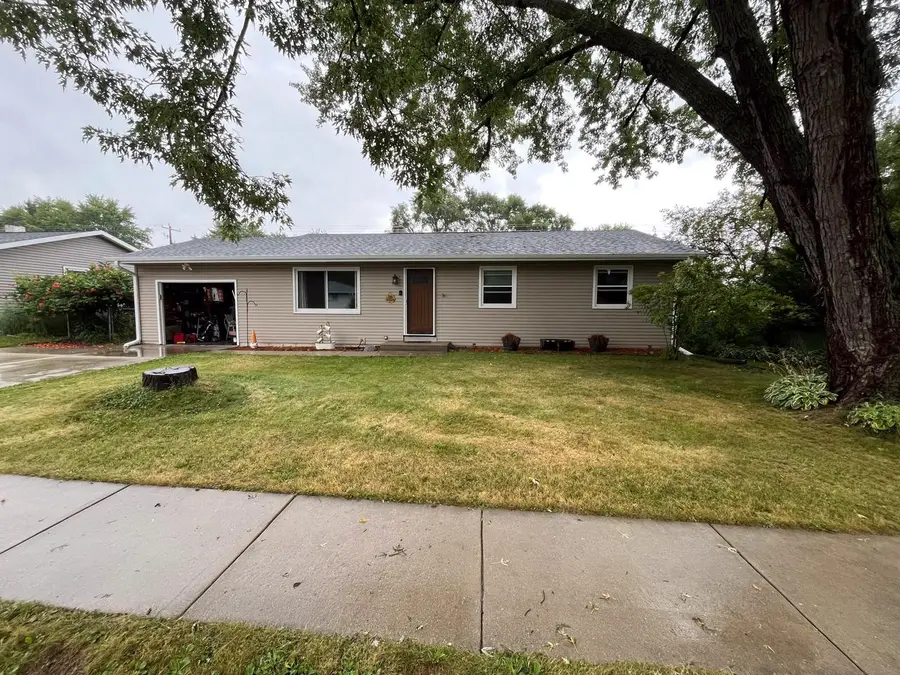 36 Edward AVENUE, Edgerton, WI 53534 - #2